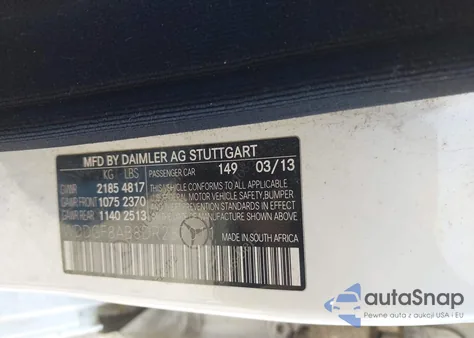 2013 Mercedes-Benz C 300 Sport 4Matic z USA, uszkodzony, nr VIN WDDGF8AB8DR287011